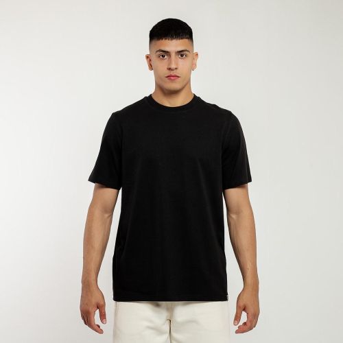 Essentials Crew Neck s/s Tee 05312501-01